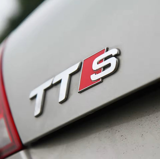 Badge Logo Coffre Audi TTS TTRS