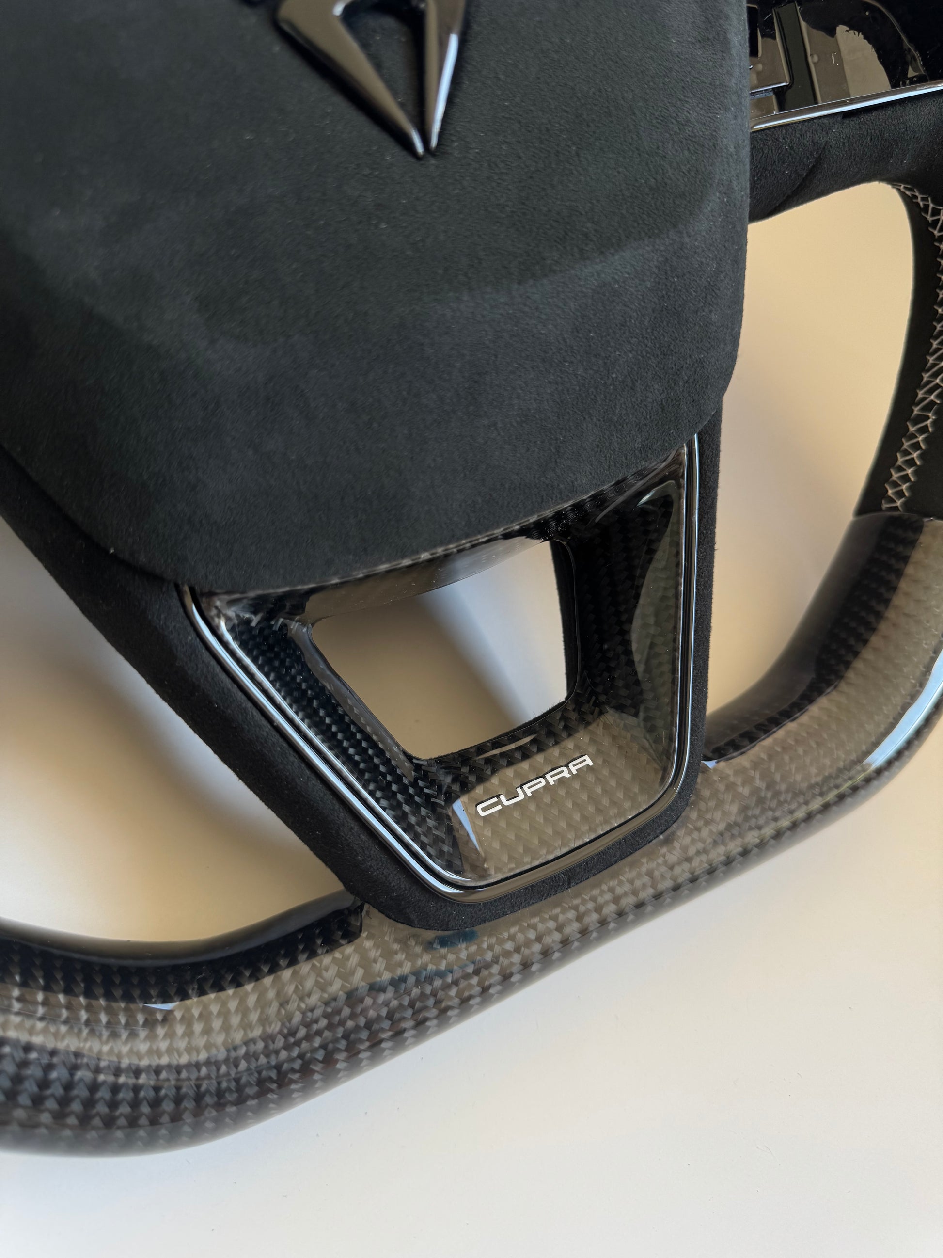 Volant Carbone Personnalisable Seat / Cupra - AUTO SHOP