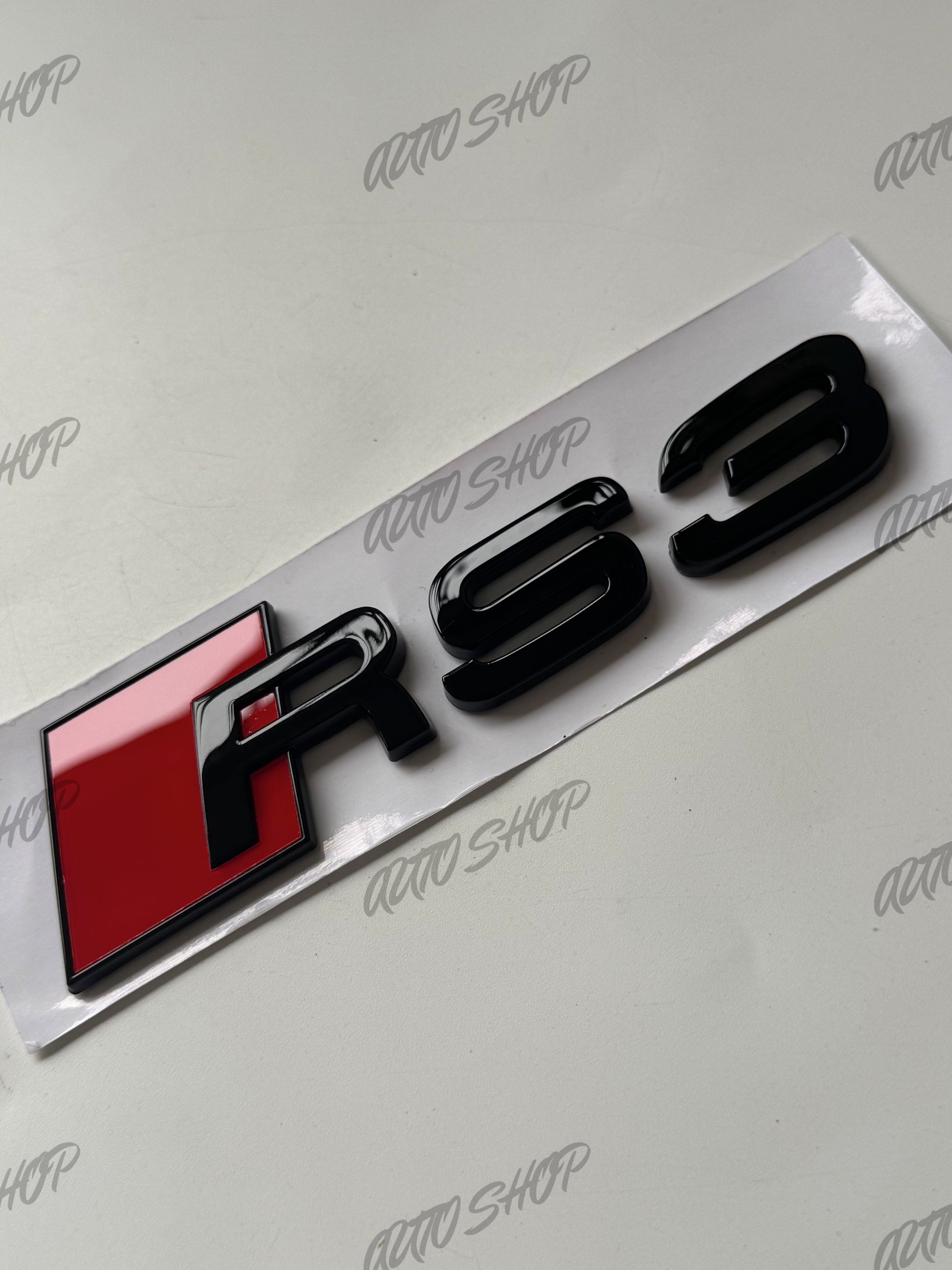 Logo Monogramme Coffre Audi RS3 Noir Brillant - AUTO SHOP