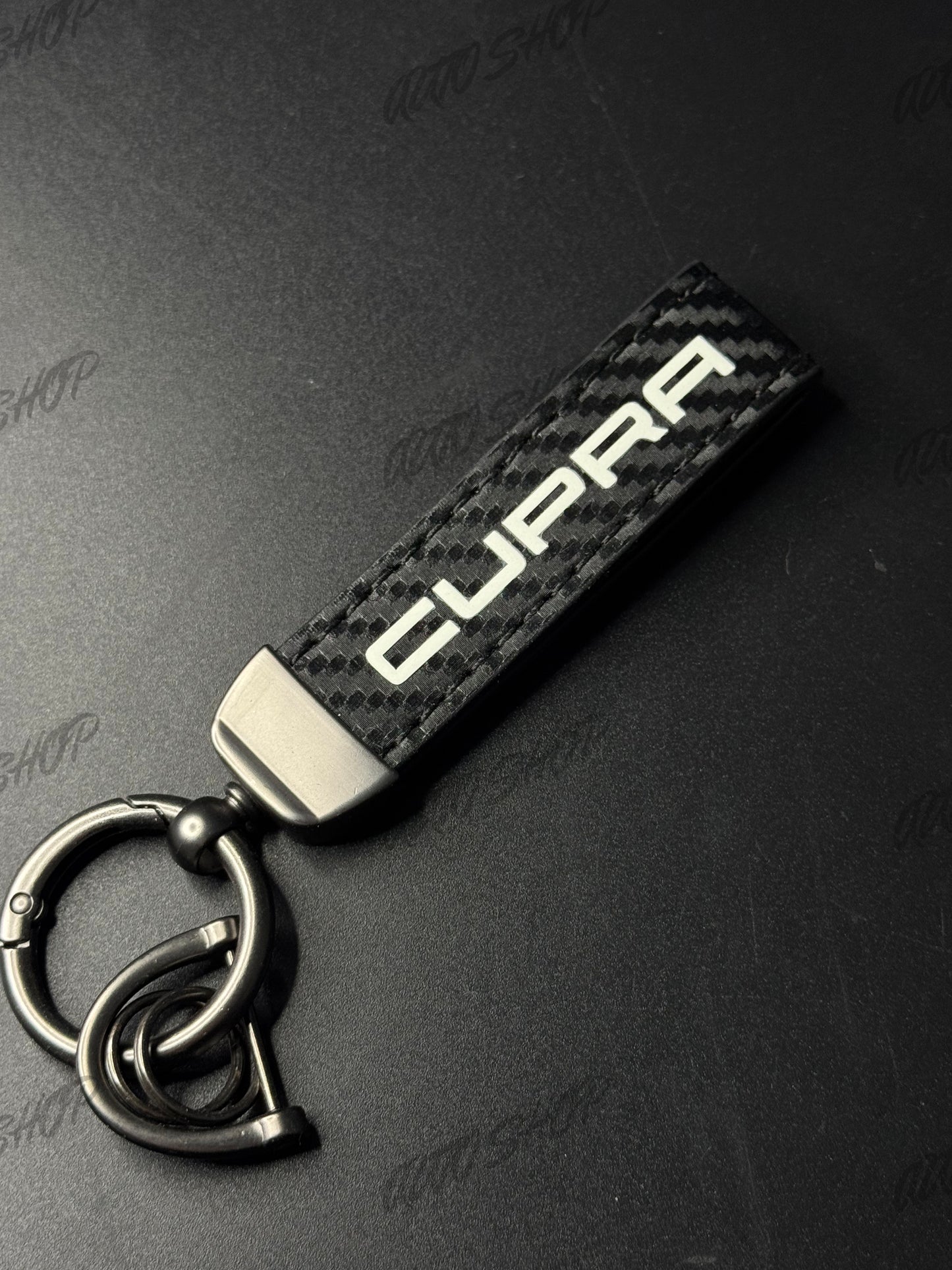 Porte clés Seat Cupra / Formentor / FR (Look Carbone) - AUTO SHOP