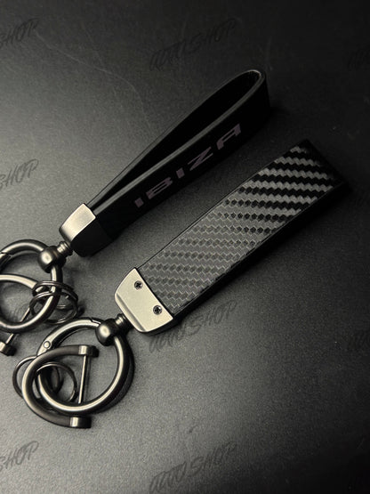 Porte clés Seat/Cupra Ibiza Look Carbone - AUTO SHOP