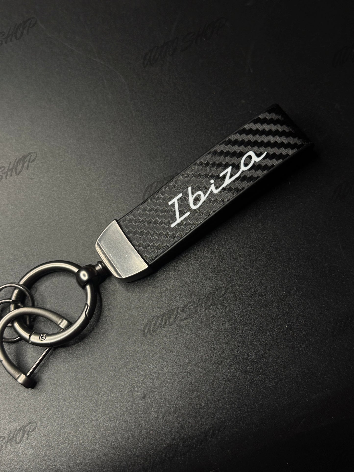 Porte clés Seat/Cupra Ibiza Look Carbone - AUTO SHOP