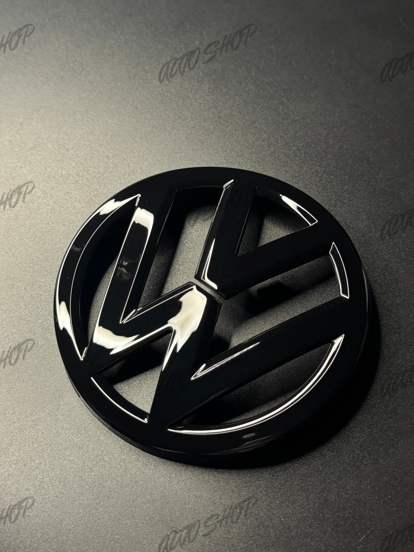 Logo arrière à clipser Golf 7 / 7.5 Noir Brillant - AUTO SHOP