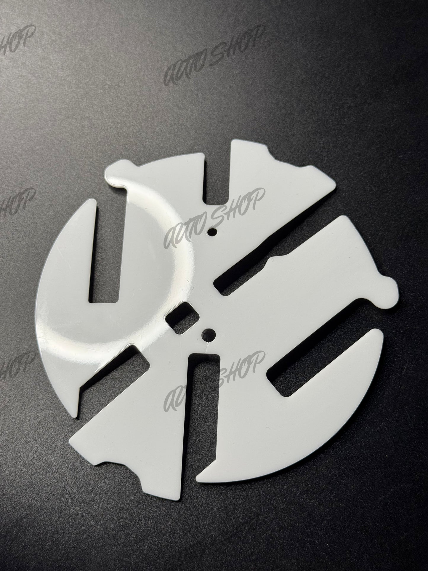 Logo arrière à clipser Golf 7 / 7.5 Noir Brillant - AUTO SHOP
